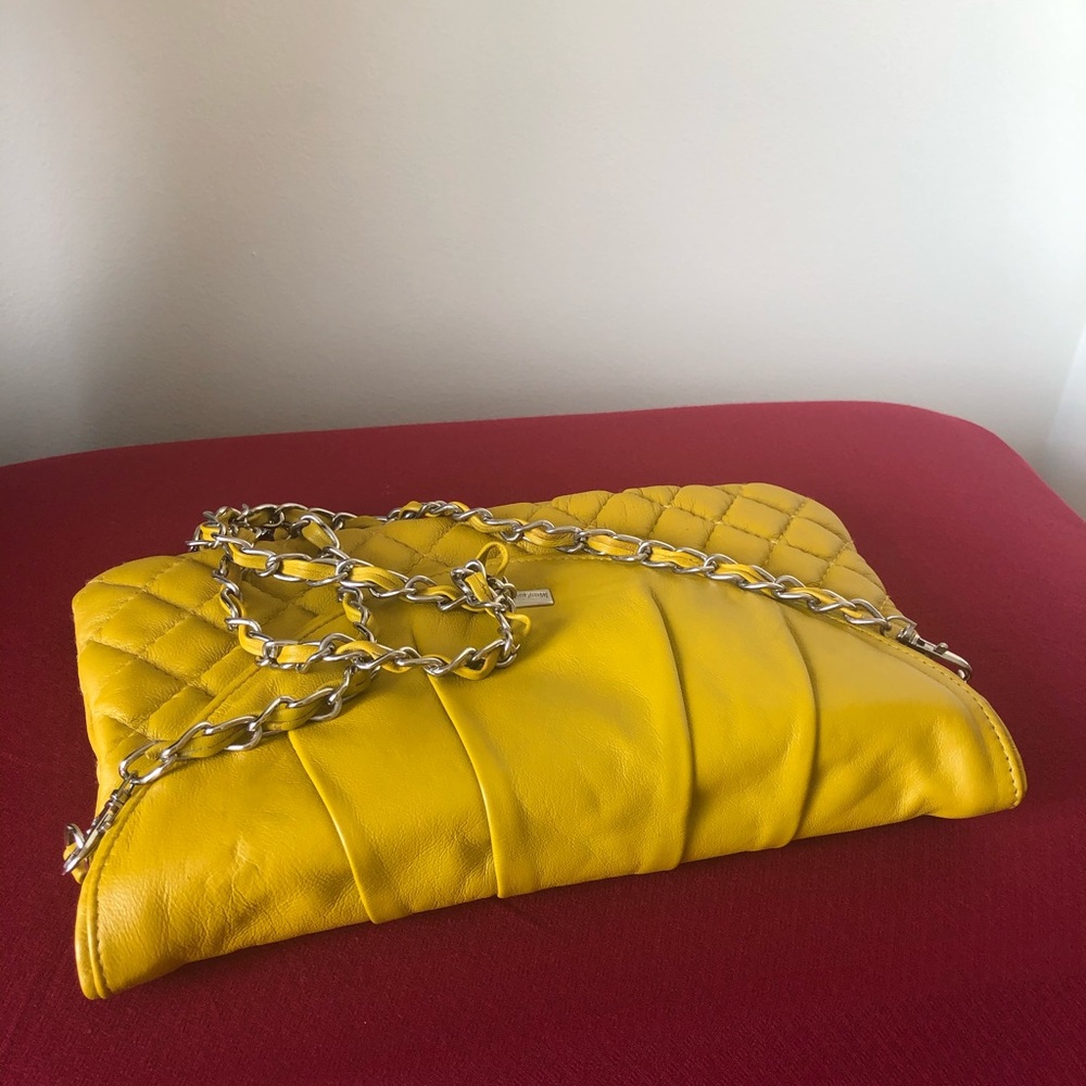 Yellow leather hand bag - Picture 4 of 6